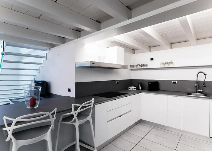Apartment Loft - Bymyhomeincomo